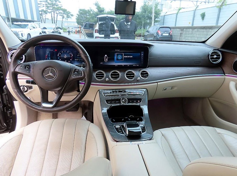 벤츠 E 클래스 E300 익스클루시브 사진 7