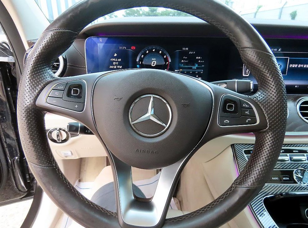 벤츠 E 클래스 E300 익스클루시브 사진 8
