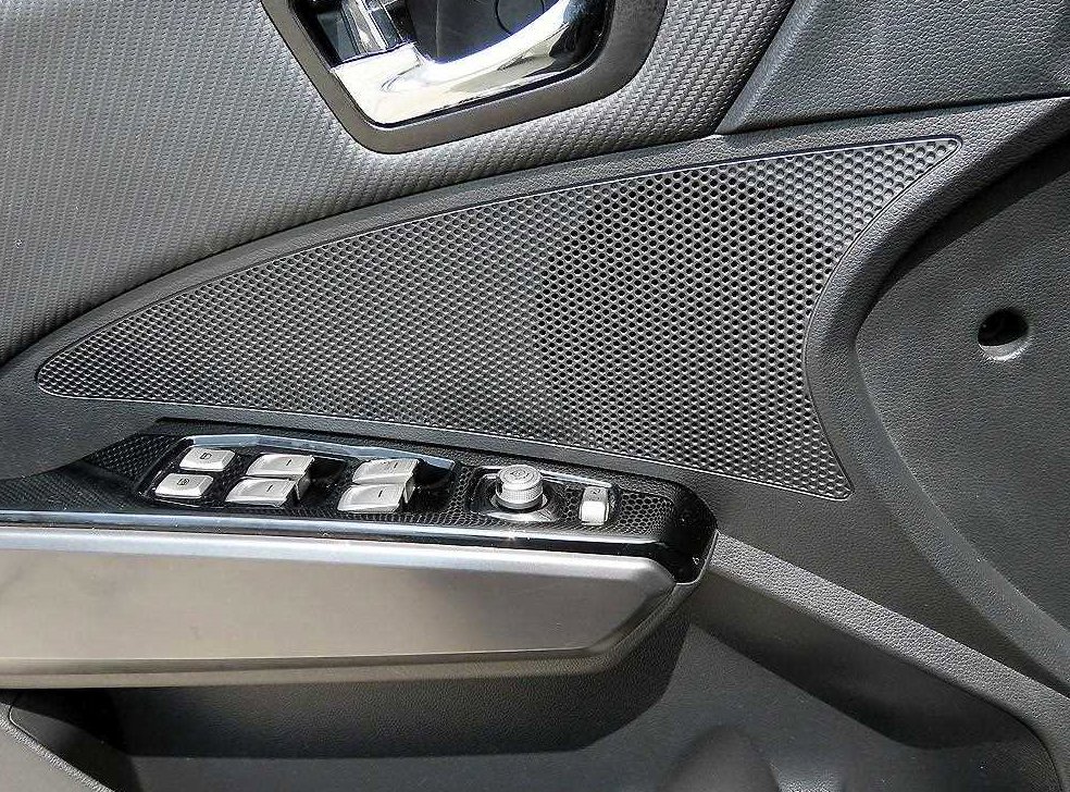 KG모빌리티(쌍용)  티볼리 가솔린 2WD 1.6 LX 사진 11