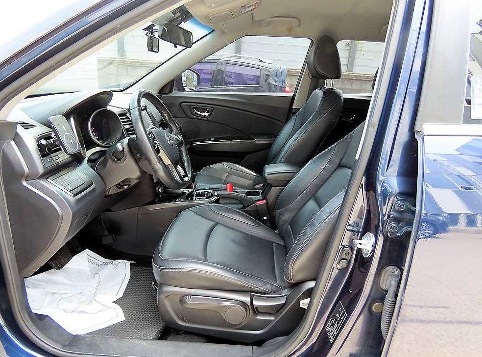 KG모빌리티(쌍용)  티볼리 가솔린 2WD 1.6 LX 사진 5