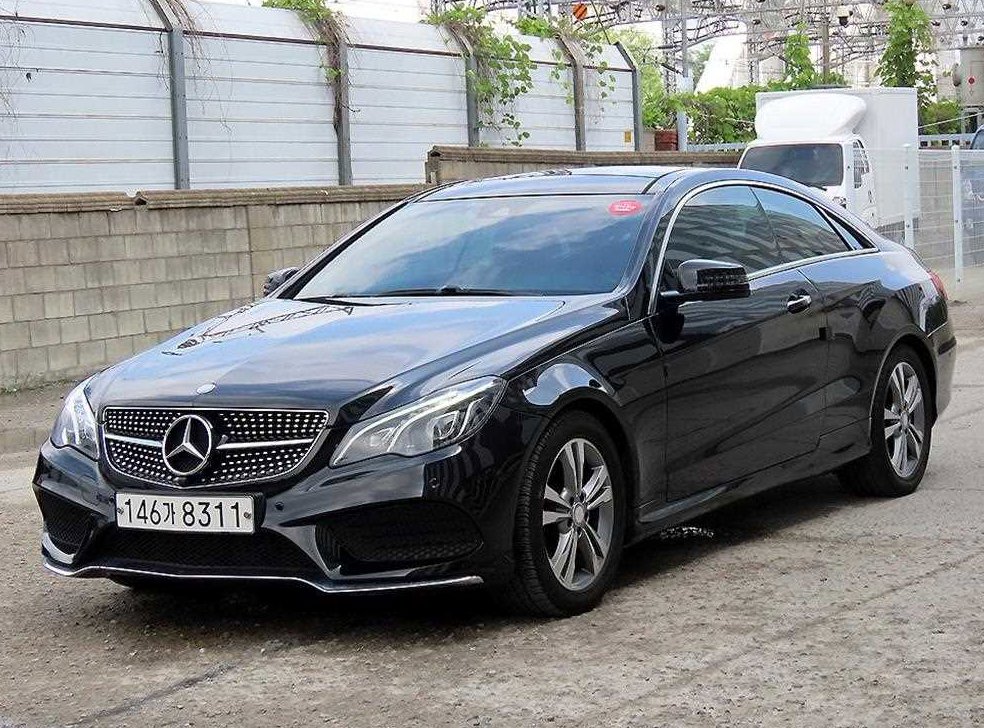 벤츠 E 클래스 E200 쿠페 사진 2
