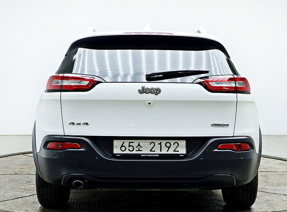지프 체로키 2.4 론지튜드 AWD 사진 3
