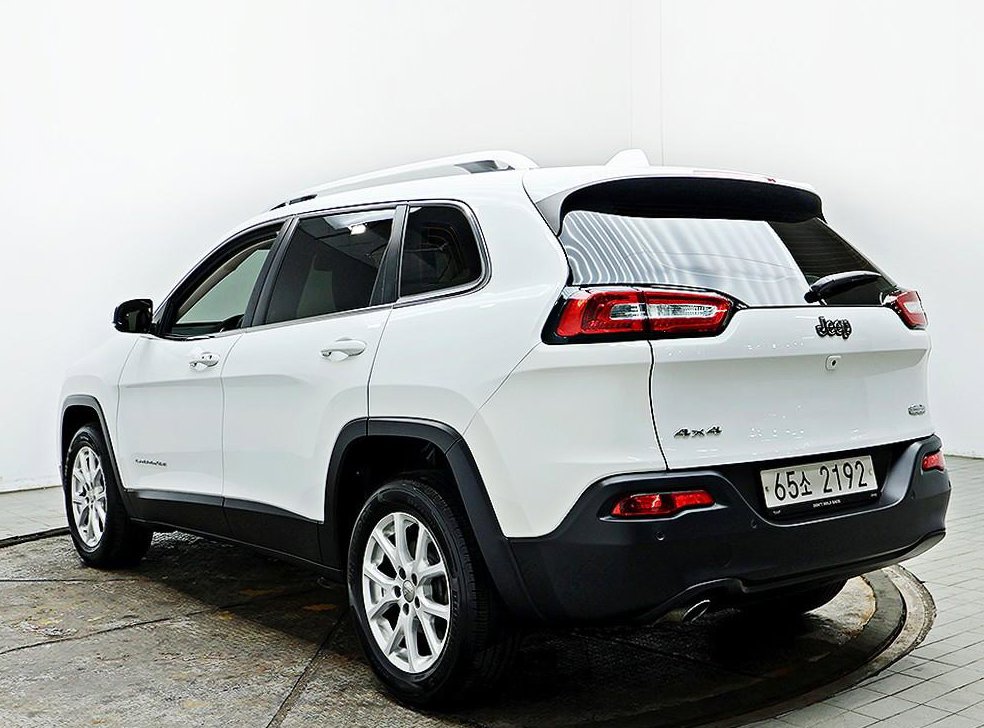 지프 체로키 2.4 론지튜드 AWD 사진 4