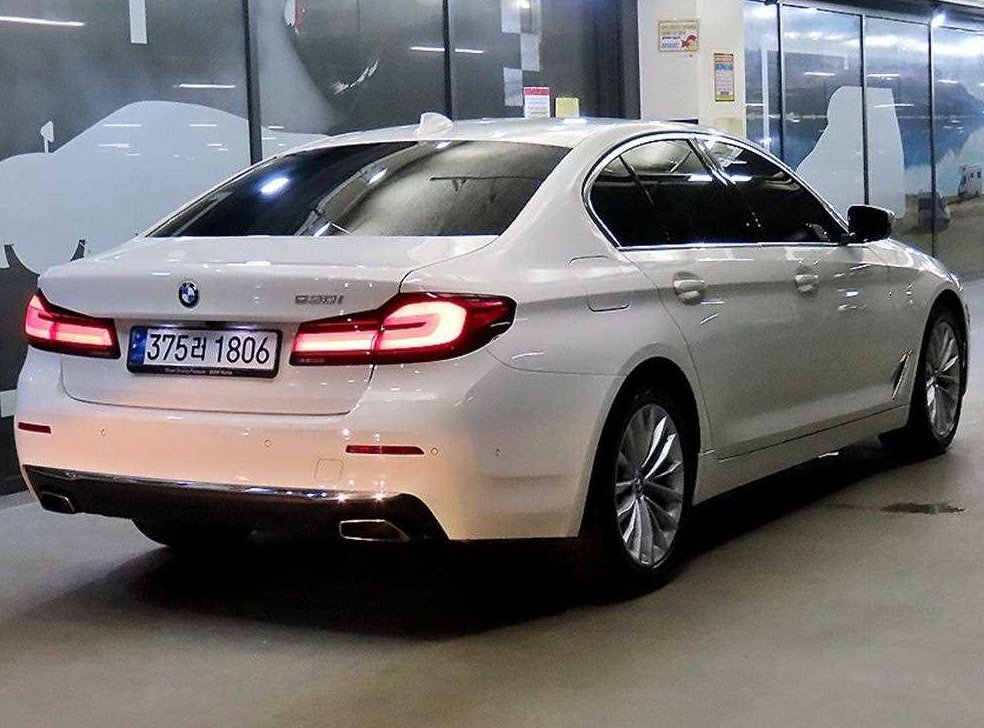 BMW 5시리즈 530i 럭셔리 사진 4