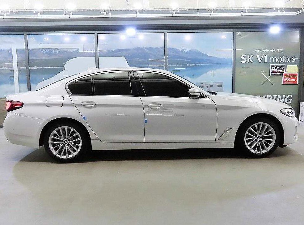 BMW 5시리즈 523d 럭셔리 사진 3