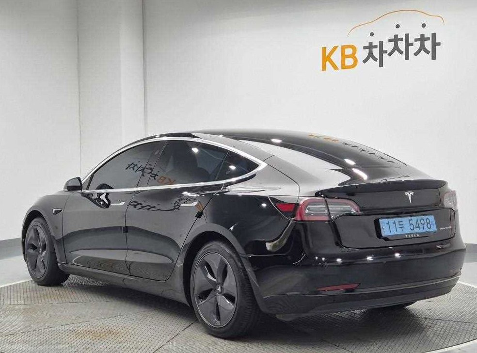 테슬라 모델 3 롱 레인지 사진 2