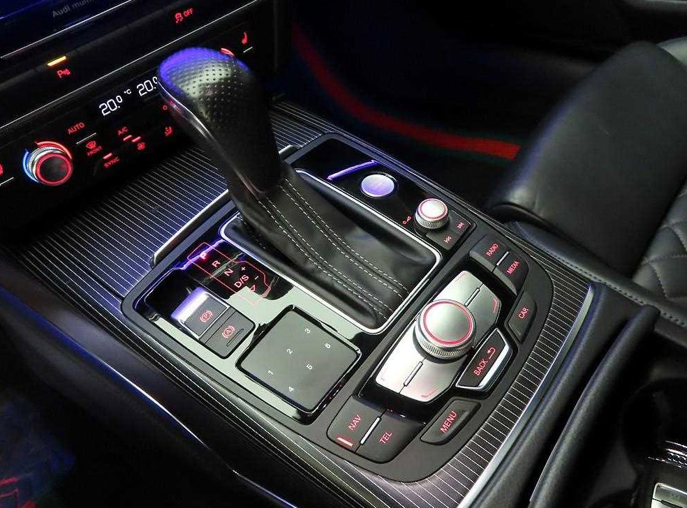 아우디 A6 50 TFSI 콰트로 사진 10