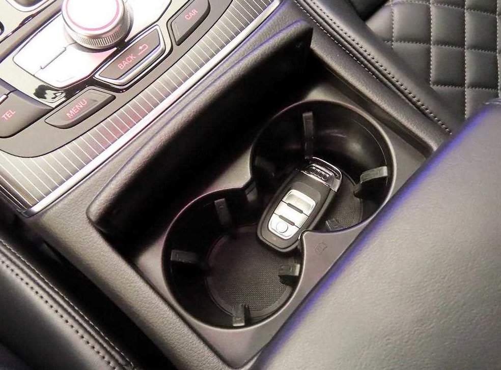 아우디 A6 50 TFSI 콰트로 사진 11