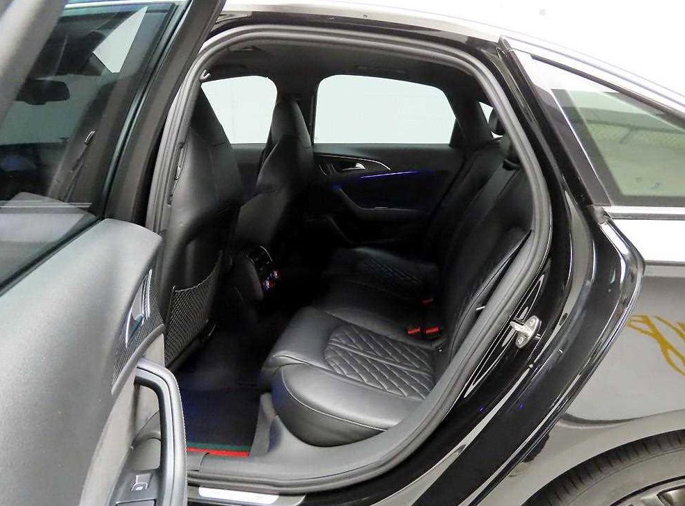 아우디 A6 50 TFSI 콰트로 사진 13