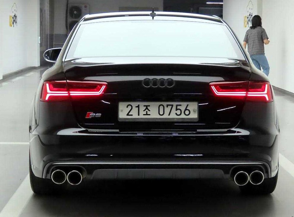 아우디 A6 50 TFSI 콰트로 사진 3