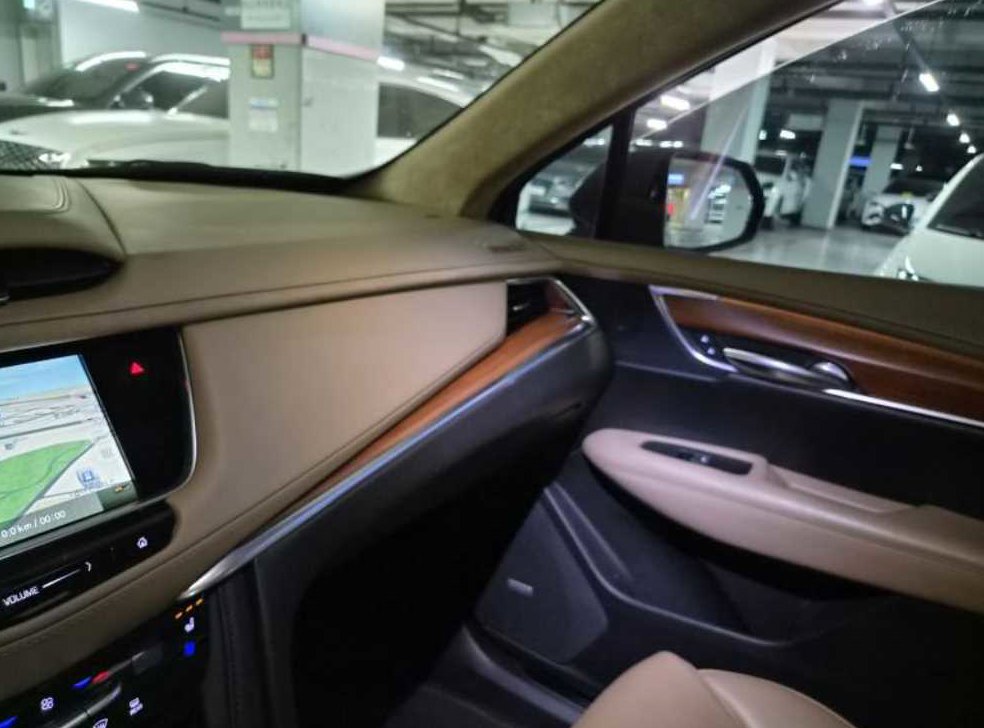 캐딜락 XT5 3.6 플래티넘 AWD 사진 17