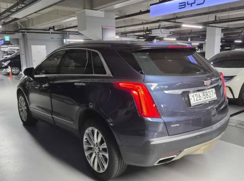 캐딜락 XT5 3.6 플래티넘 AWD 사진 4