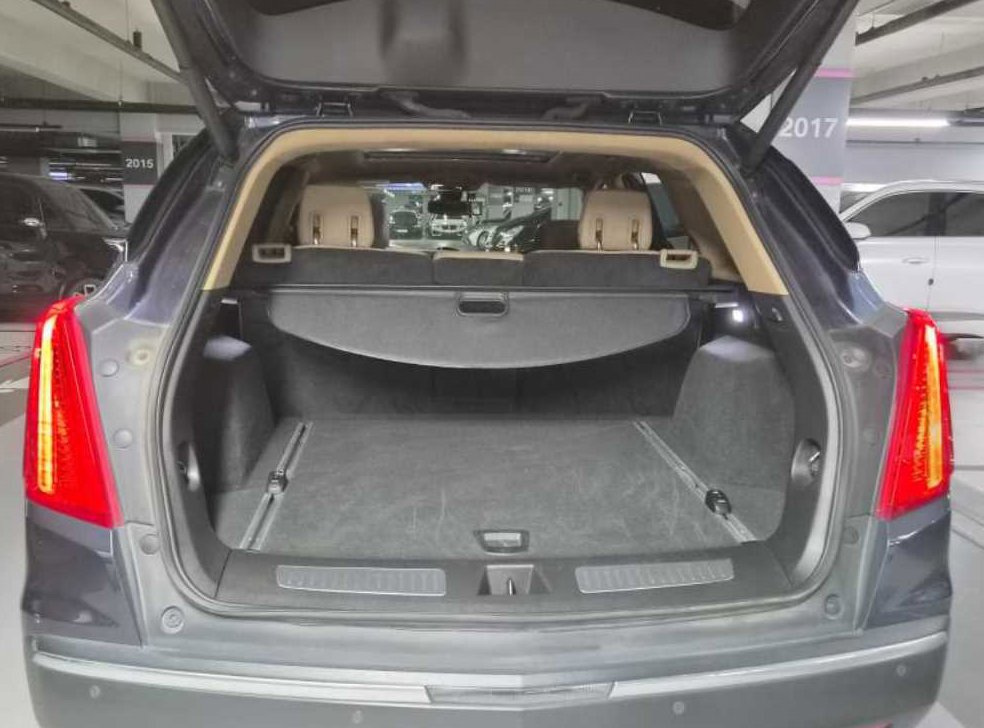 캐딜락 XT5 3.6 플래티넘 AWD 사진 5