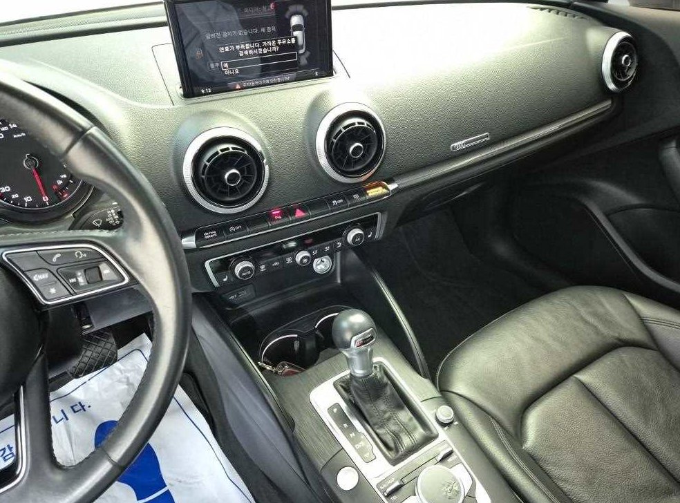 아우디 A3 40 TFSI 사진 10