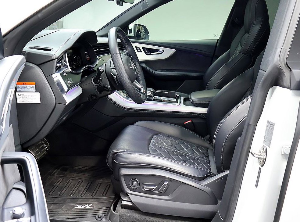 아우디 Q8 50 TDI 콰트로 프리미엄 사진 11