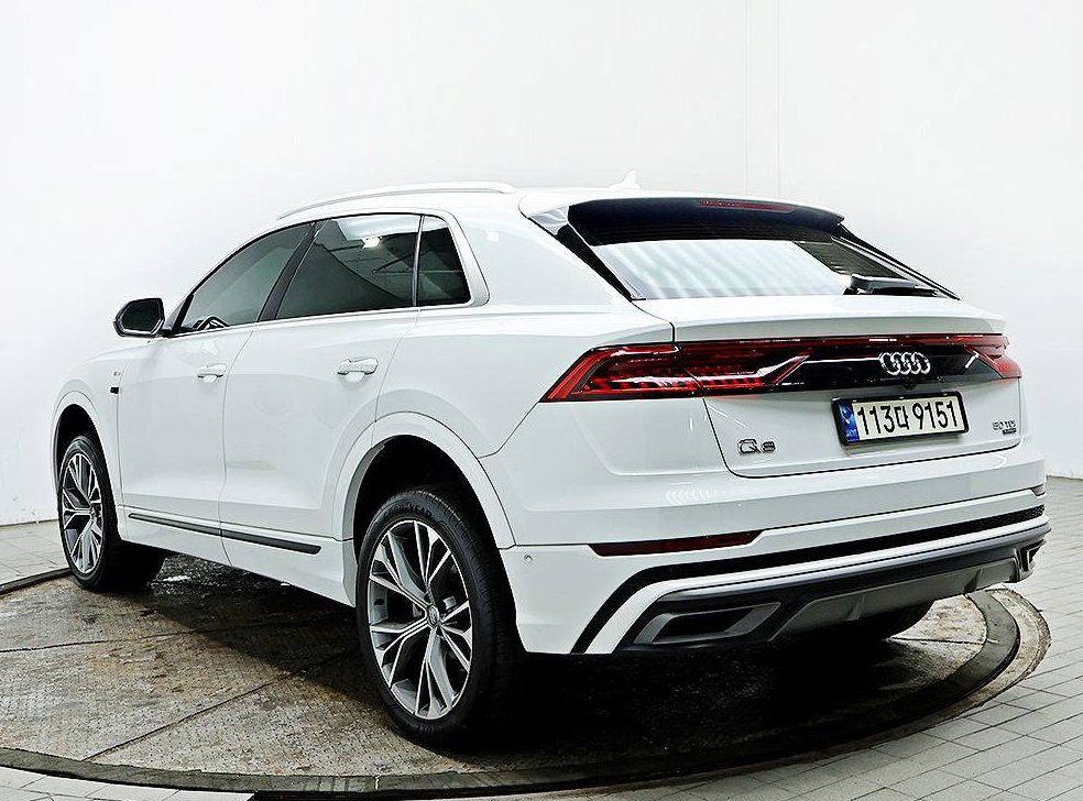 아우디 Q8 50 TDI 콰트로 프리미엄 사진 4