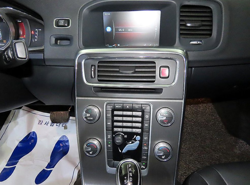 볼보 S60 D3 사진 11