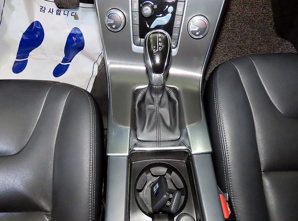 볼보 S60 D3 사진 12
