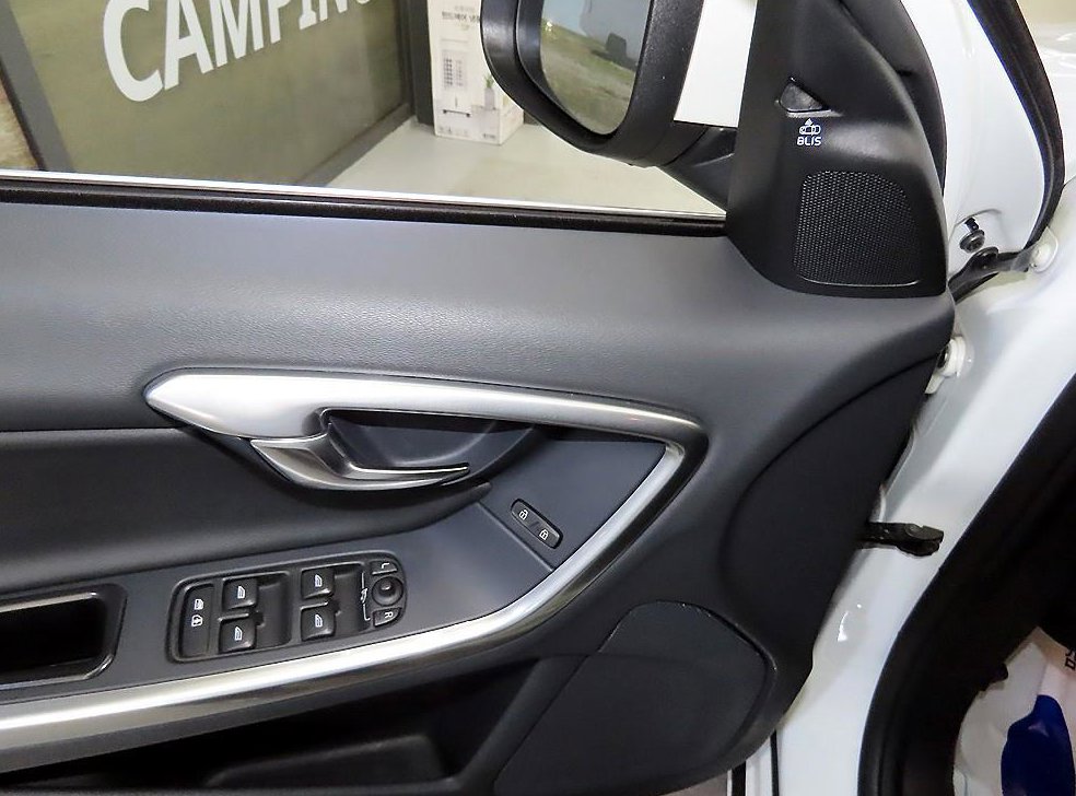 볼보 S60 D3 사진 13