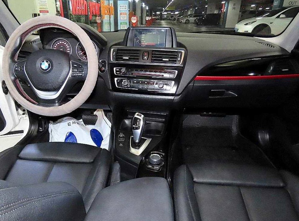 BMW 1시리즈 118d 스포츠 사진 10