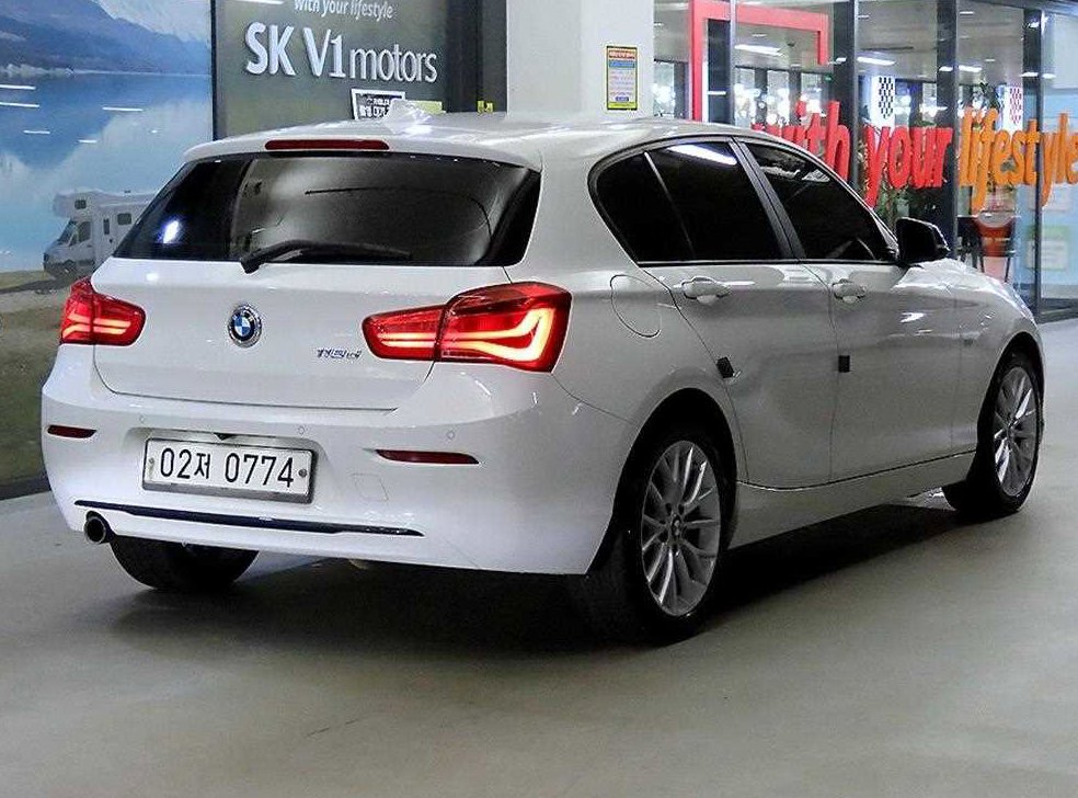 BMW 1시리즈 118d 스포츠 사진 4
