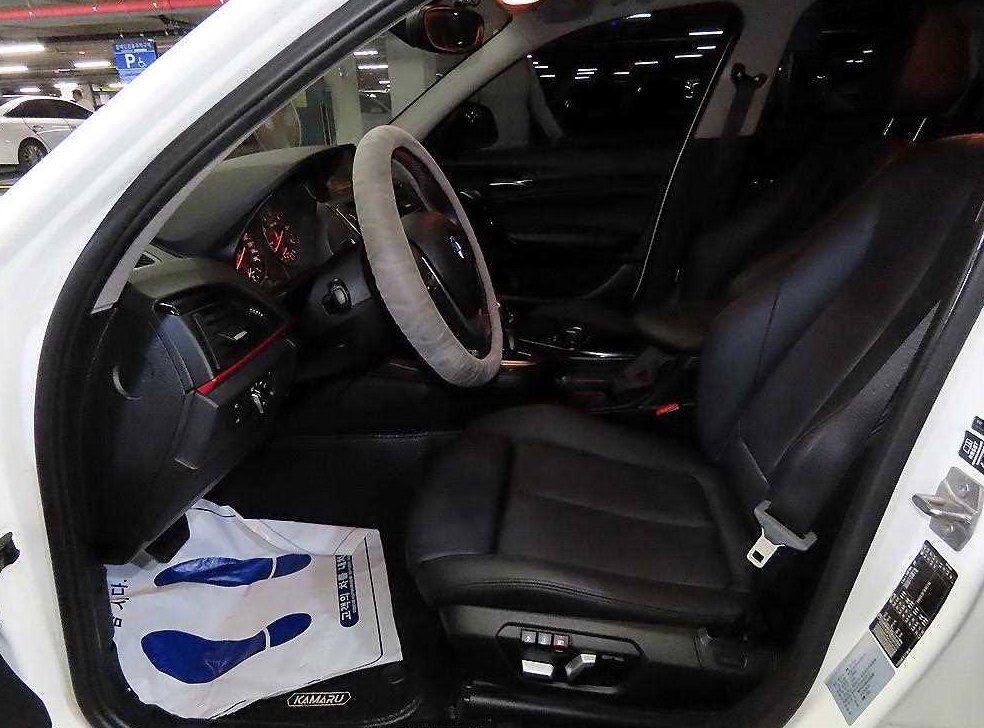 BMW 1시리즈 118d 스포츠 사진 6