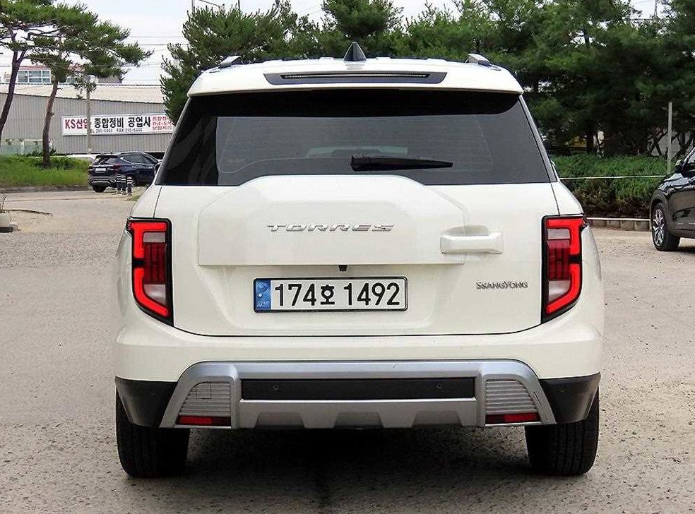 KG모빌리티(쌍용)  토레스 1.5 GDI-T 2WD 사진 4