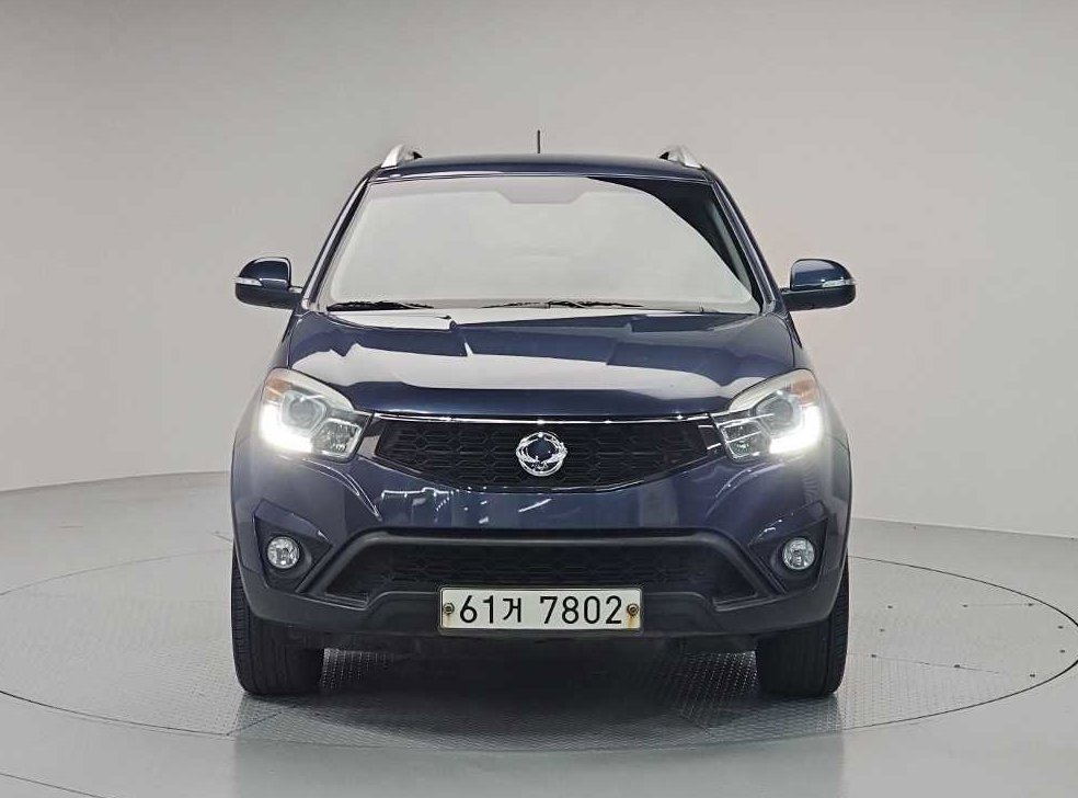 KG모빌리티(쌍용)  코란도 4WD 2.0 어드벤처 사진 2