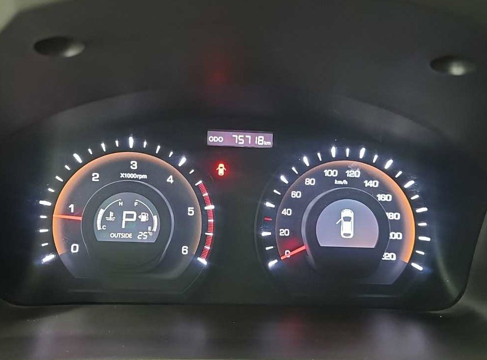 KG모빌리티(쌍용)  코란도 4WD 2.0 어드벤처 사진 6