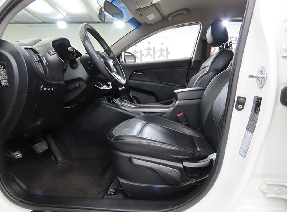 기아 스포티지 2WD TLX 사진 5