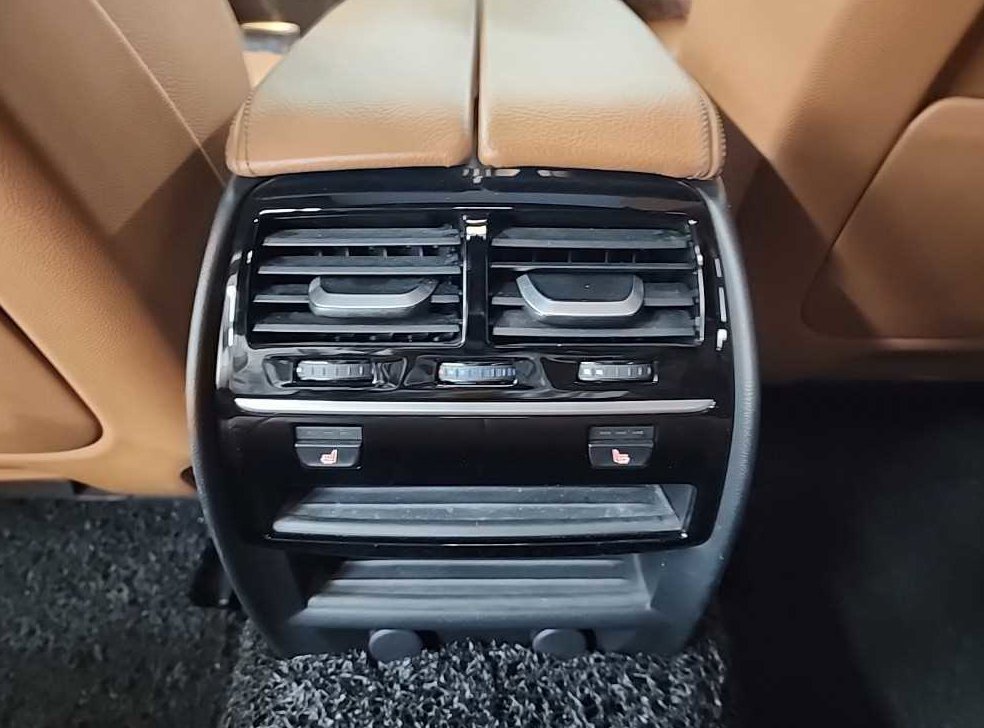 BMW 5시리즈 530i M 스포츠 플러스 사진 13