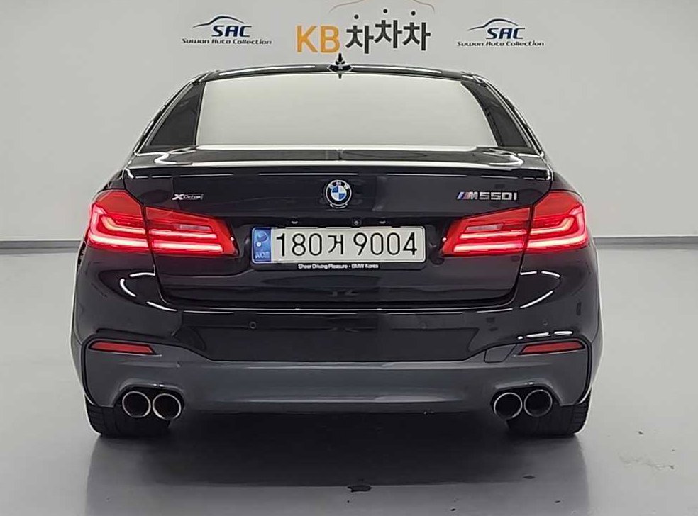 BMW 5시리즈 530i M 스포츠 플러스 사진 3
