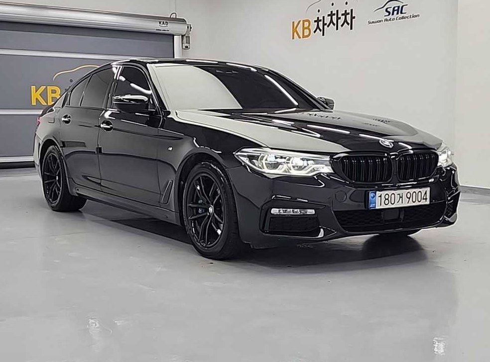 BMW 5시리즈 530i M 스포츠 플러스 사진 4