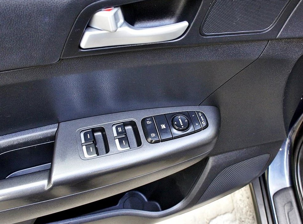 기아 스포티지 2.0 디젤 2WD 사진 13