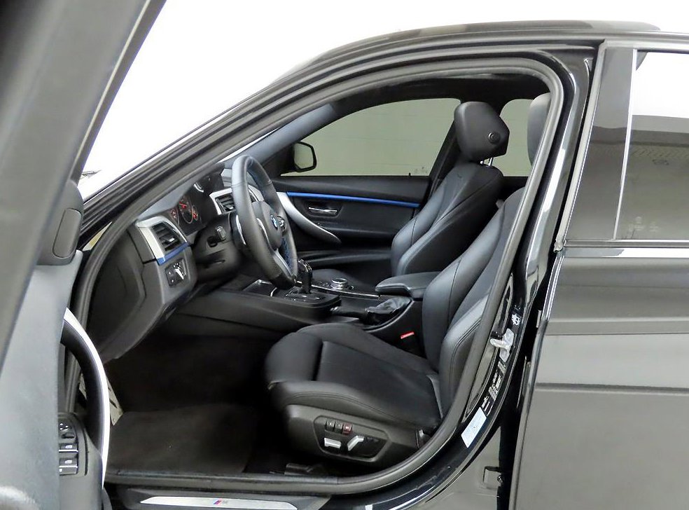 BMW 3시리즈 320d 사진 12