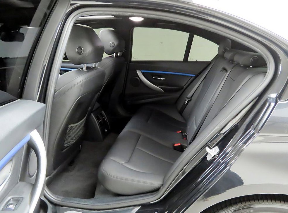 BMW 3시리즈 320d 사진 13