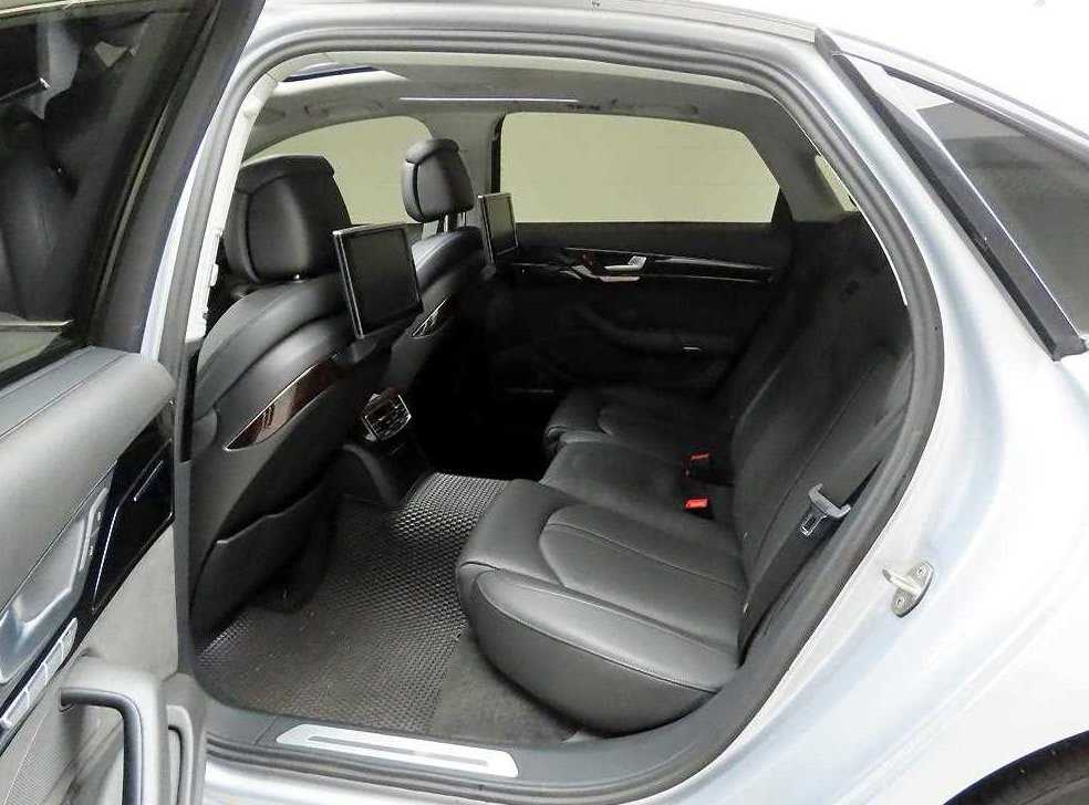 아우디 A8 50 TDI 콰트로 LWB 사진 12