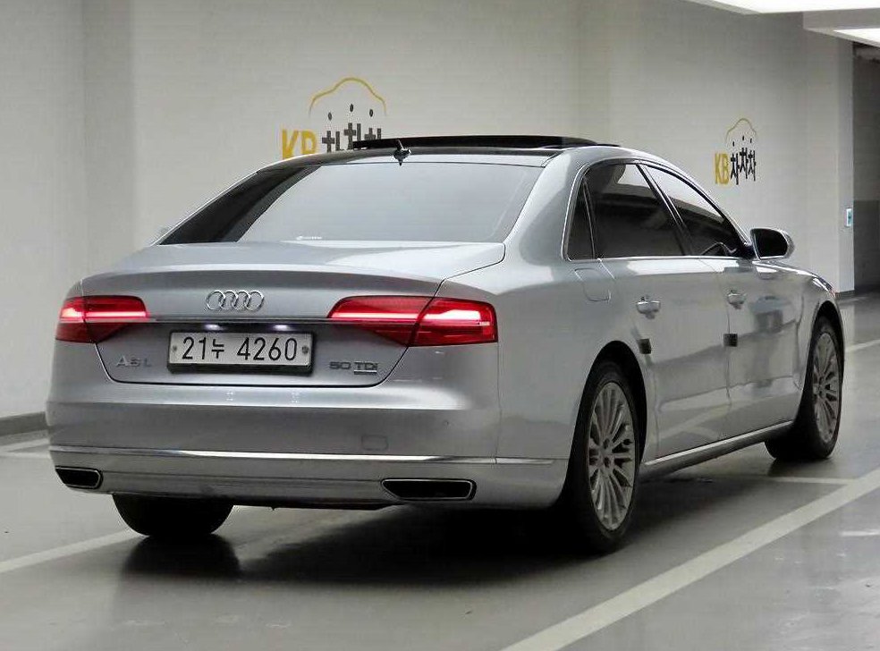 아우디 A8 50 TDI 콰트로 LWB 사진 4
