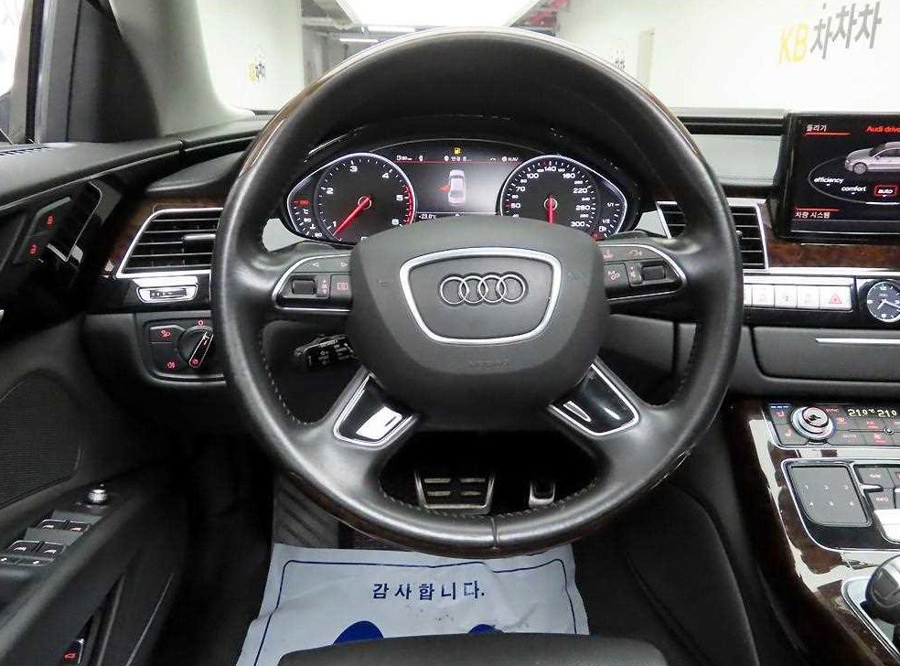 아우디 A8 50 TDI 콰트로 LWB 사진 7