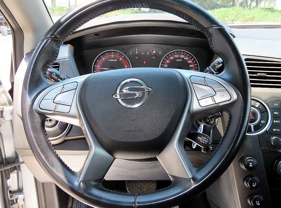 KG모빌리티(쌍용)  코란도 디젤 4WD CX7 사진 8