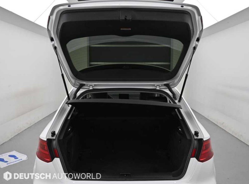 아우디 A3 2.0 TDI 스포트백 다이나믹 사진 19