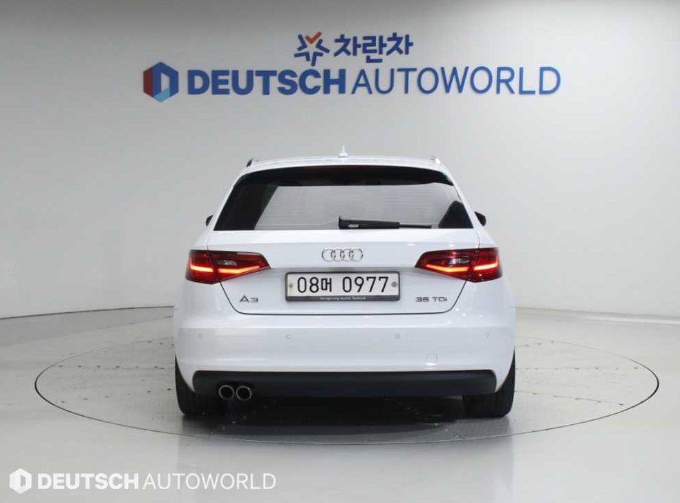 아우디 A3 2.0 TDI 스포트백 다이나믹 사진 4