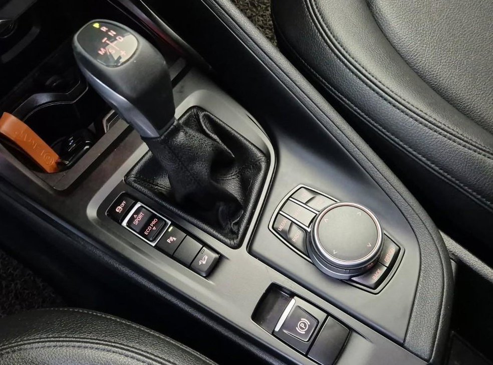 BMW X1 xDrive 18d 사진 12
