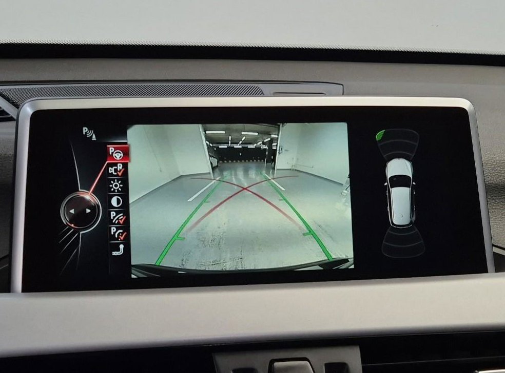 BMW X1 xDrive 18d 사진 15
