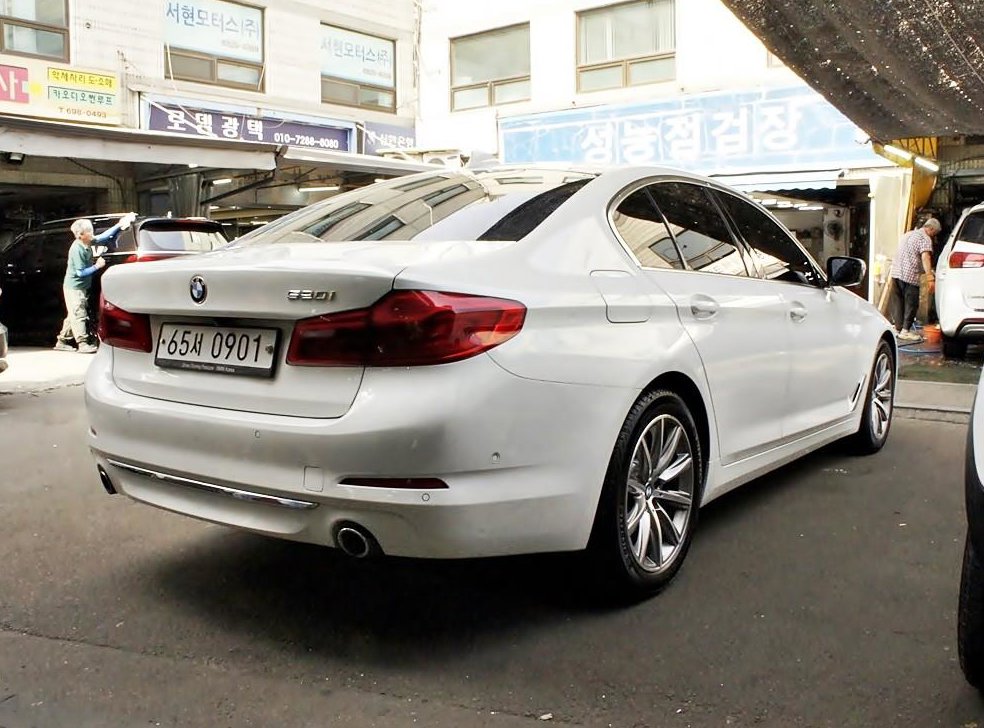 BMW 5시리즈 520i 럭셔리 사진 4