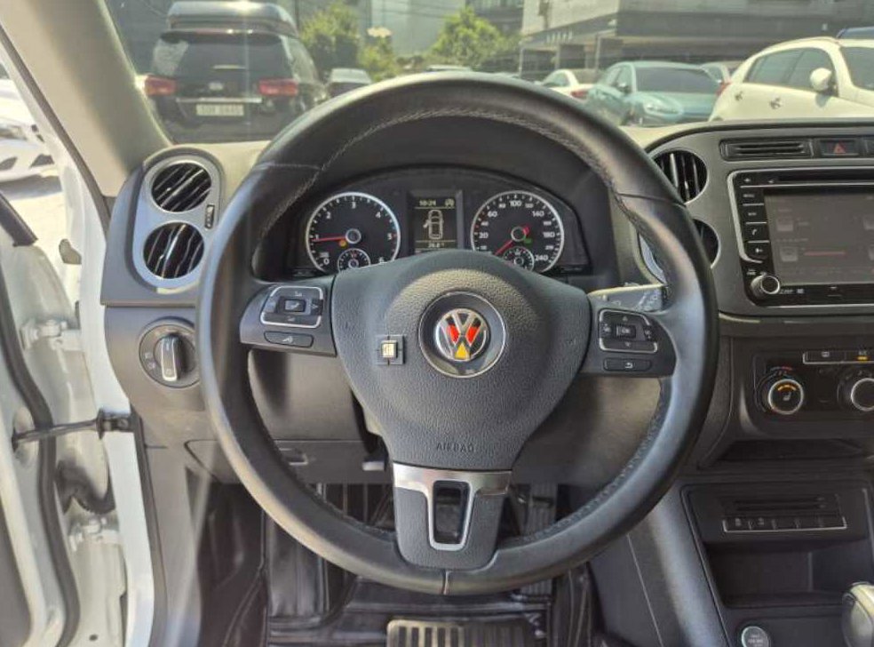 폭스바겐 티구안 2.0 TDI 컴포트 사진 10