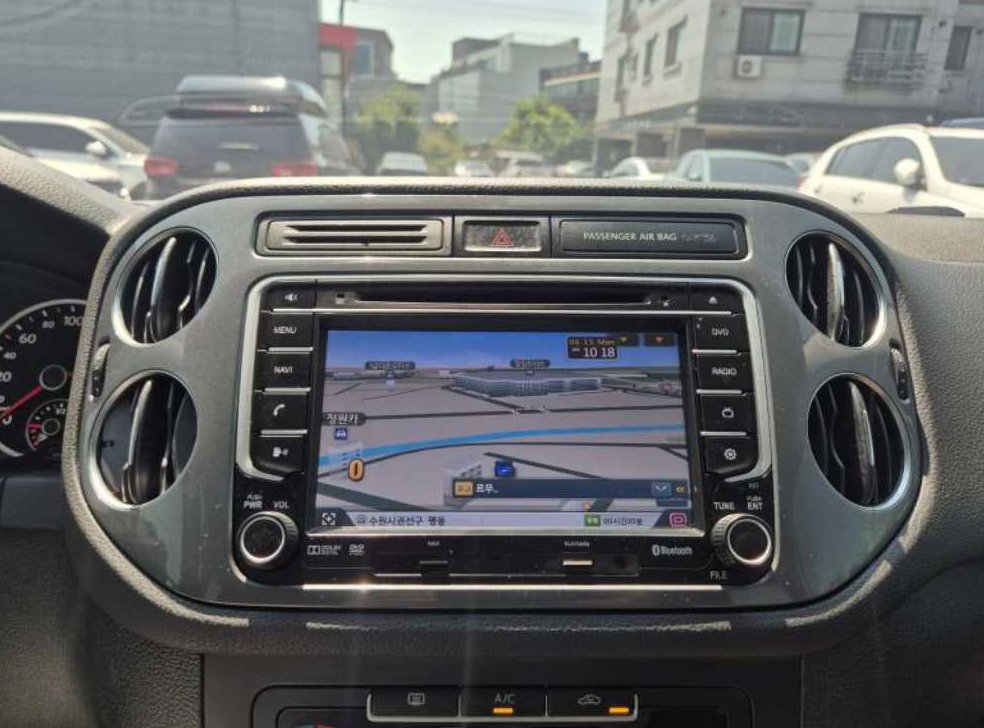 폭스바겐 티구안 2.0 TDI 컴포트 사진 13