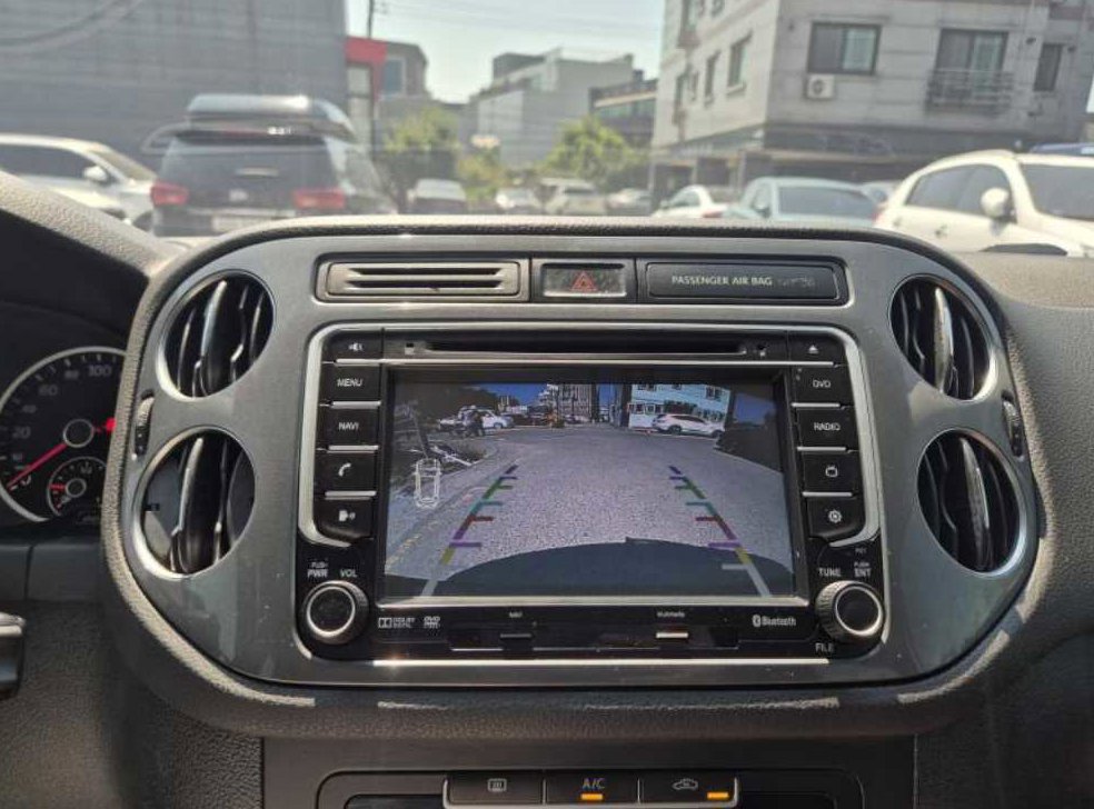 폭스바겐 티구안 2.0 TDI 컴포트 사진 14