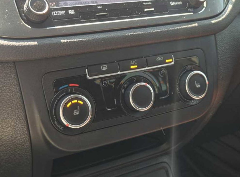 폭스바겐 티구안 2.0 TDI 컴포트 사진 15