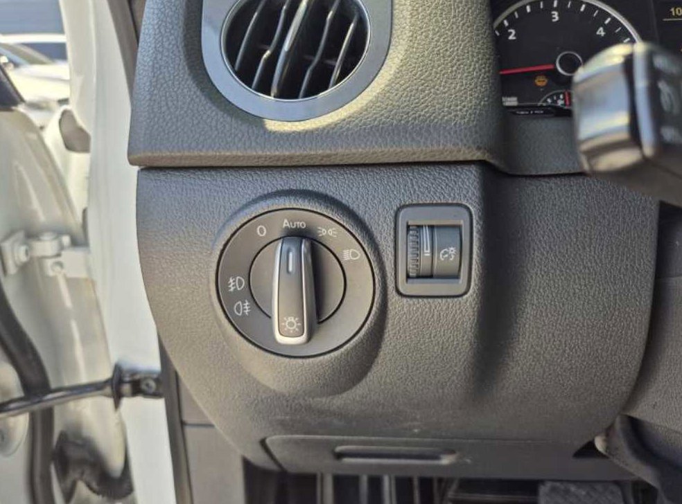 폭스바겐 티구안 2.0 TDI 컴포트 사진 9